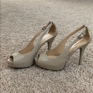 Guess sling back pumps size 8